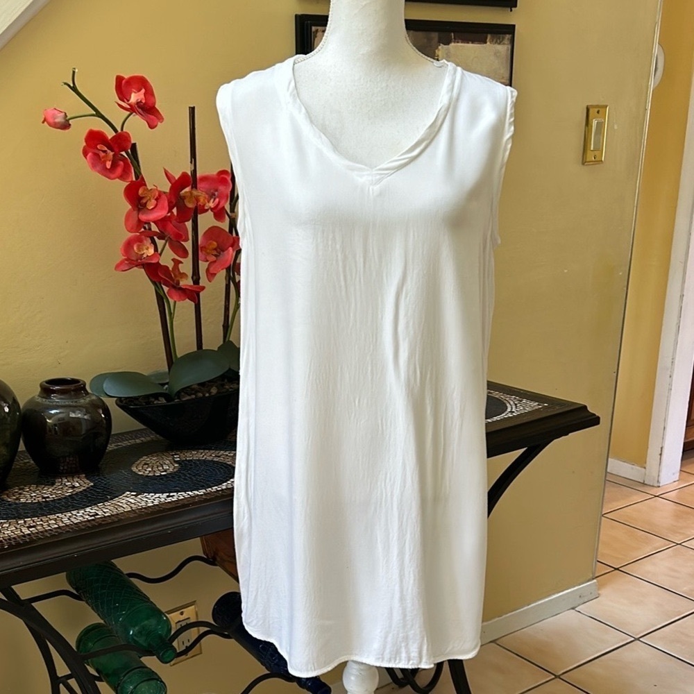 Cloth and Stone White Sleeveless V Neck Rayon Twill Round Hem Hi/Lo Tunic Dress
